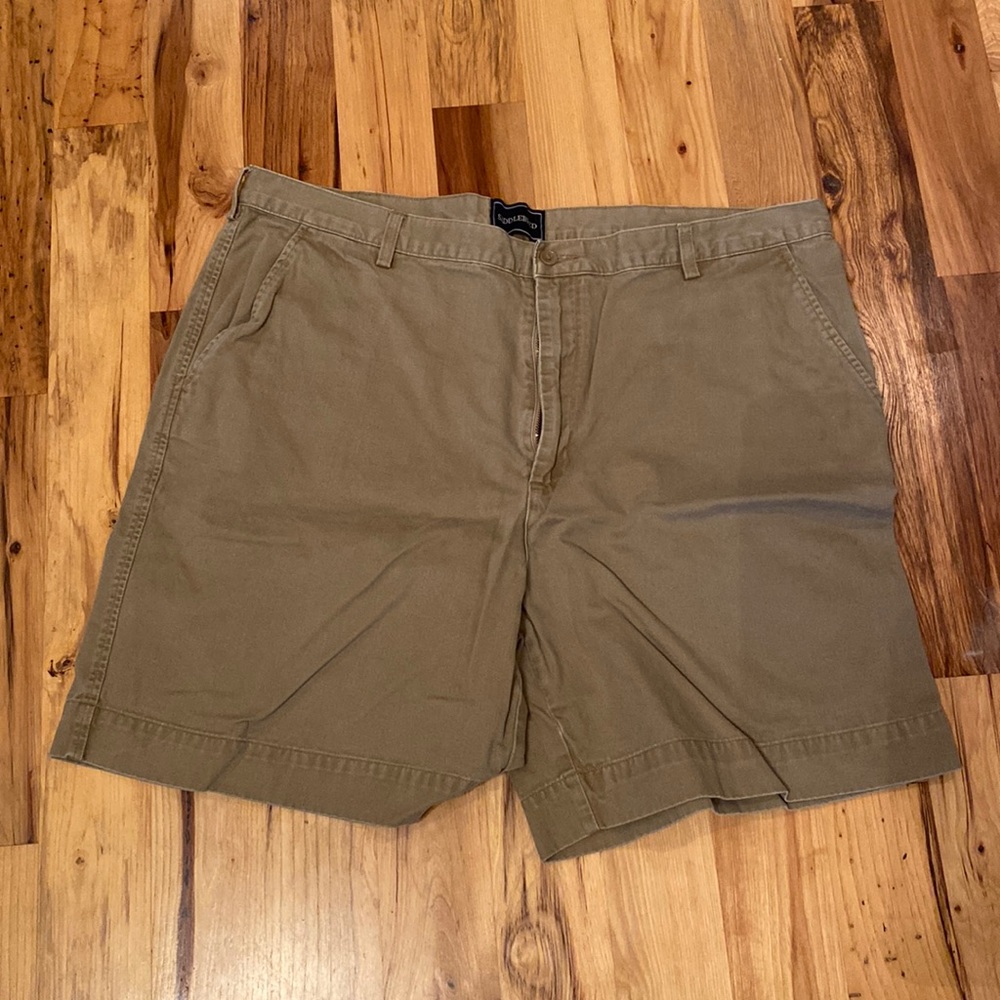 Medium brown dress shorts
